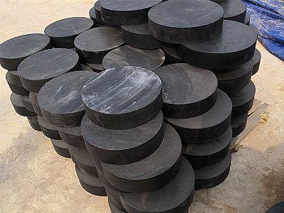 宁津县板式橡胶支座由若干层橡胶片与薄钢板经加压硫化